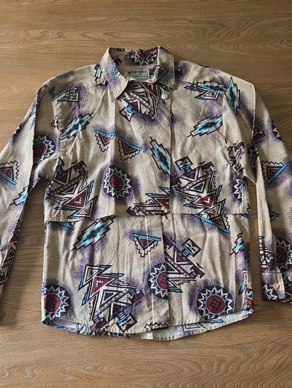 Vintage Wrangler Beige Aztec-Print Lightweight Buttom Up Shirt